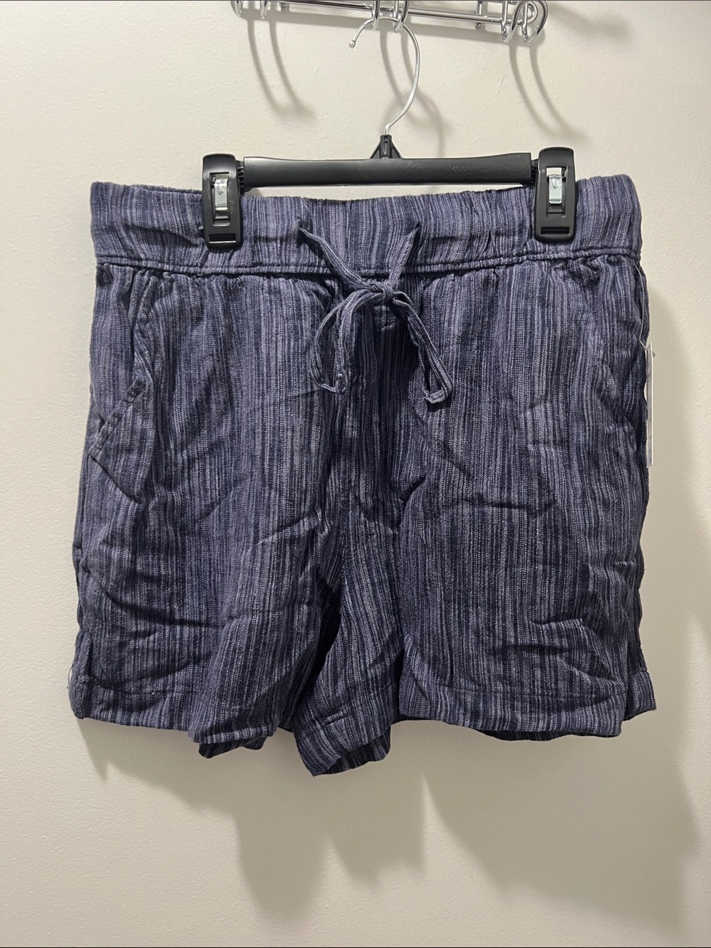 Time and Tru Navy Striped High Waist Drawstring Shorts